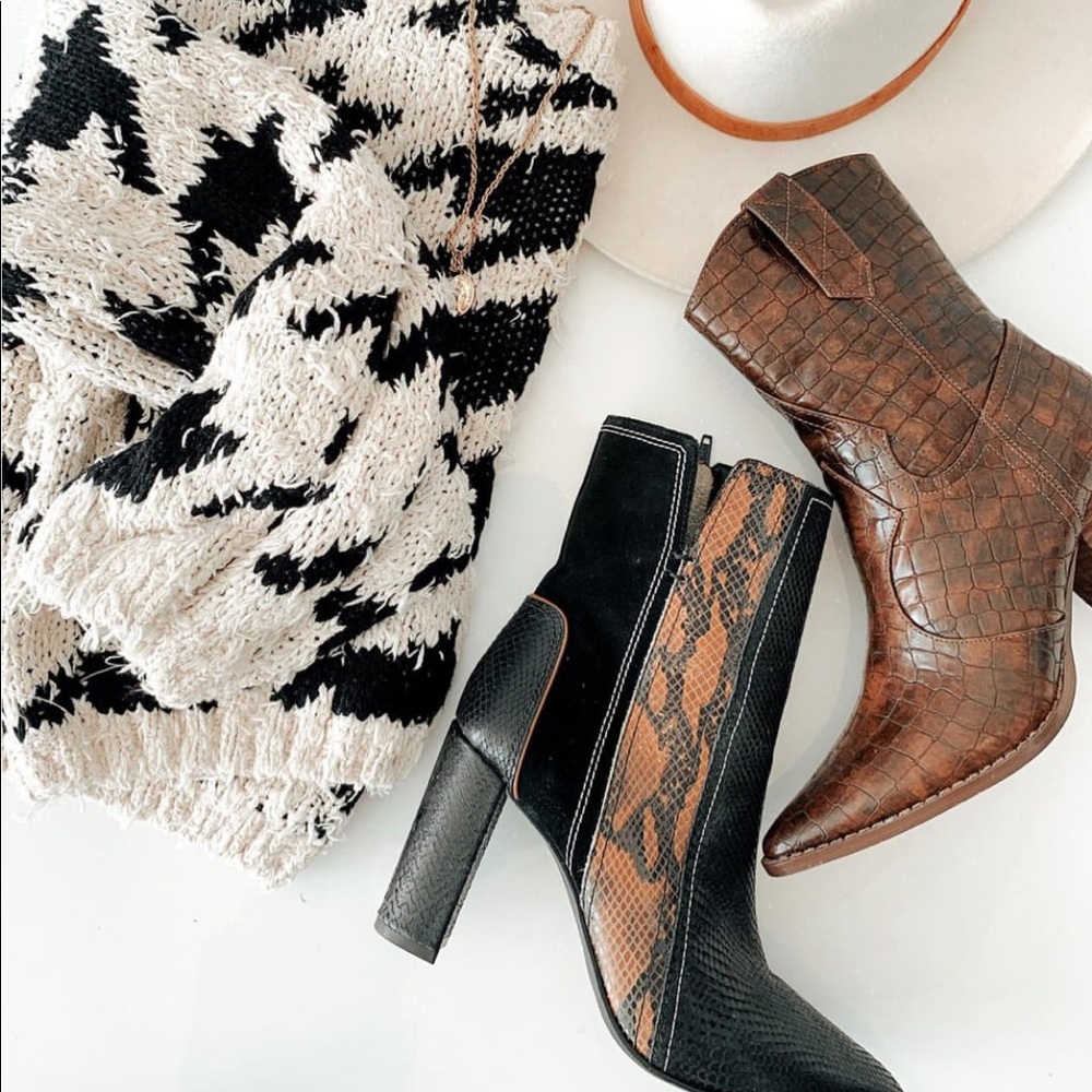 Never worn Matisse snake print boots